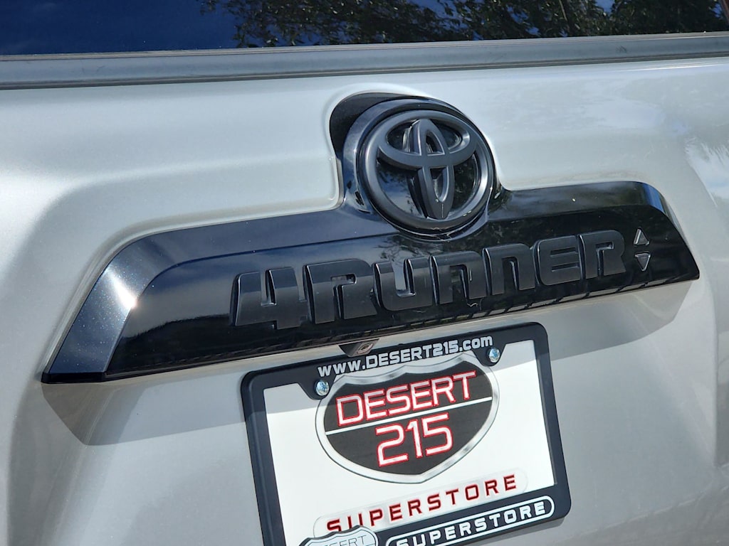 Thumbnail: 2020 Toyota 4Runner - 7