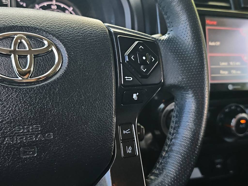Thumbnail: 2020 Toyota 4Runner - 24