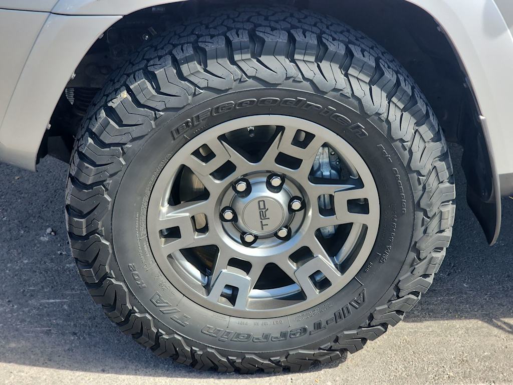 Thumbnail: 2020 Toyota 4Runner - 8