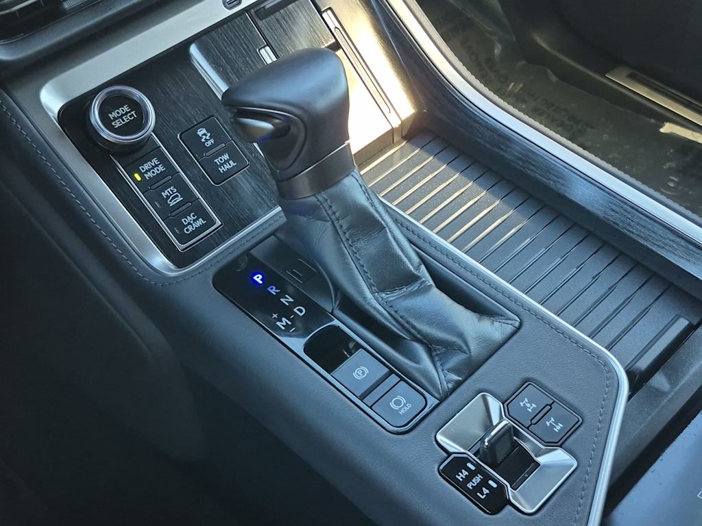 Thumbnail: 2026 Lexus ES - 16