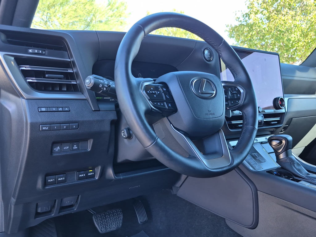 Thumbnail: 2026 Lexus ES - 2