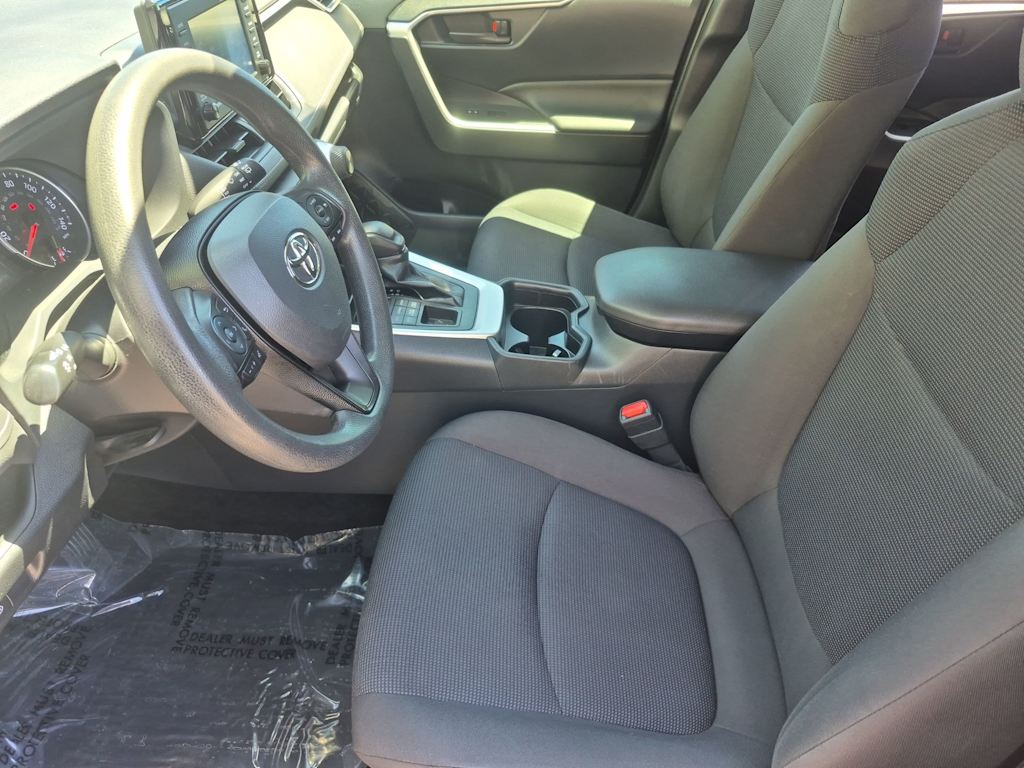 Thumbnail: 2019 Toyota RAV4 - 11