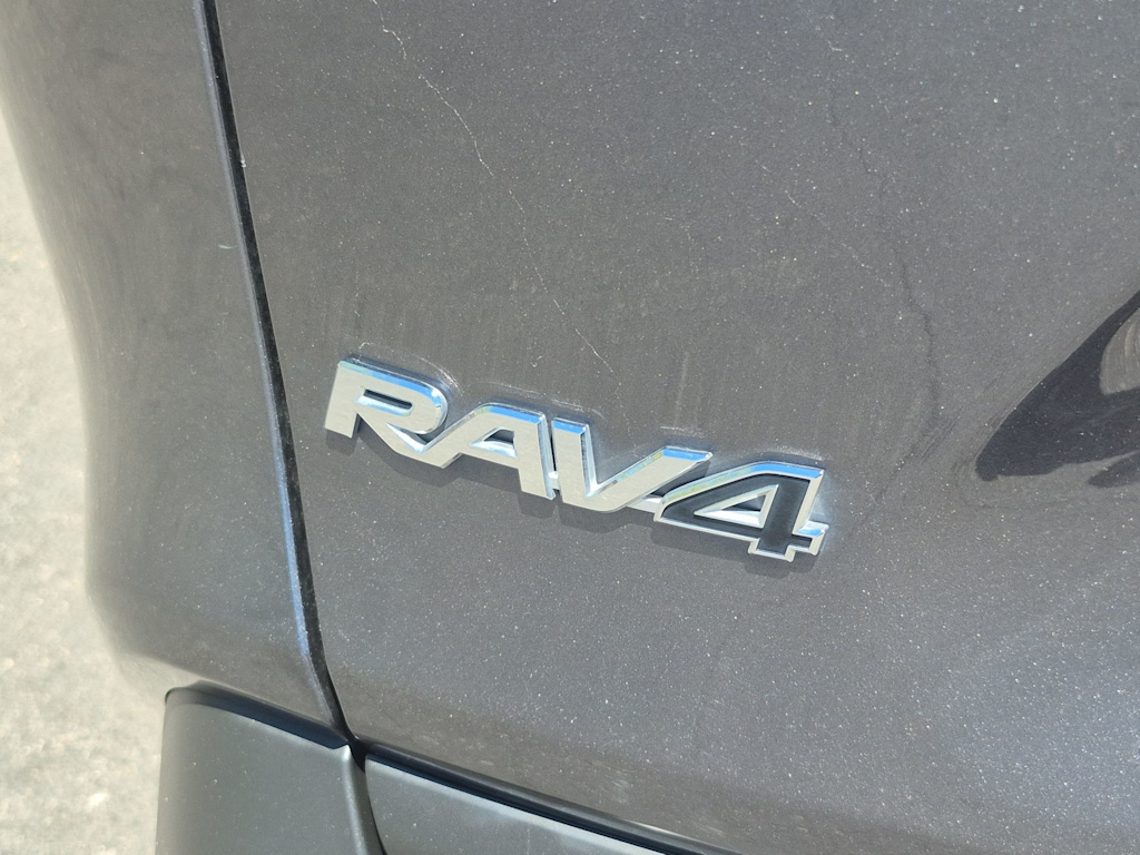 Thumbnail: 2019 Toyota RAV4 - 7