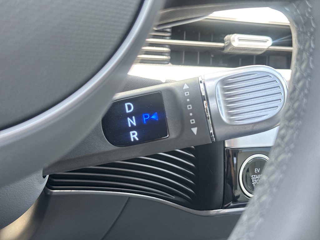 Thumbnail: 2023 Hyundai Ioniq 5 - 24