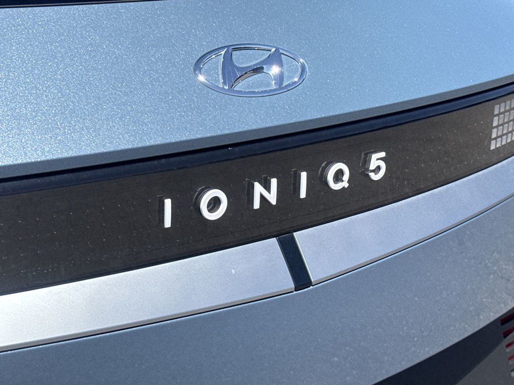 Thumbnail: 2023 Hyundai Ioniq 5 - 7