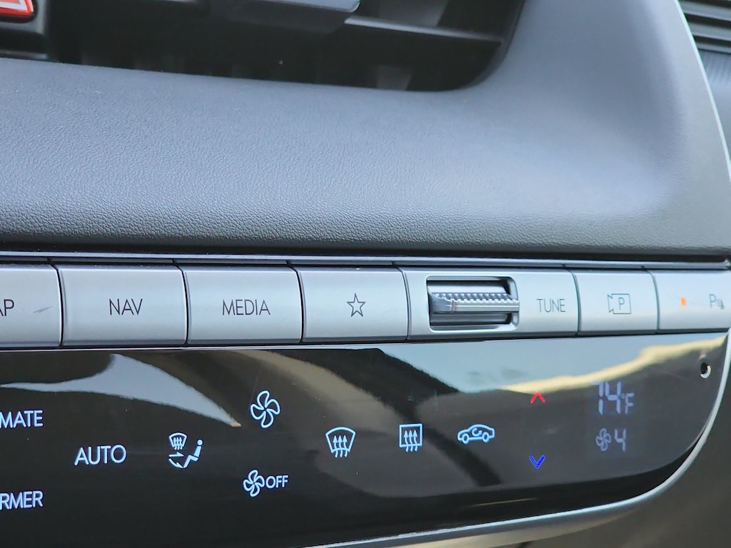 Thumbnail: 2024 Hyundai Ioniq 5 - 30