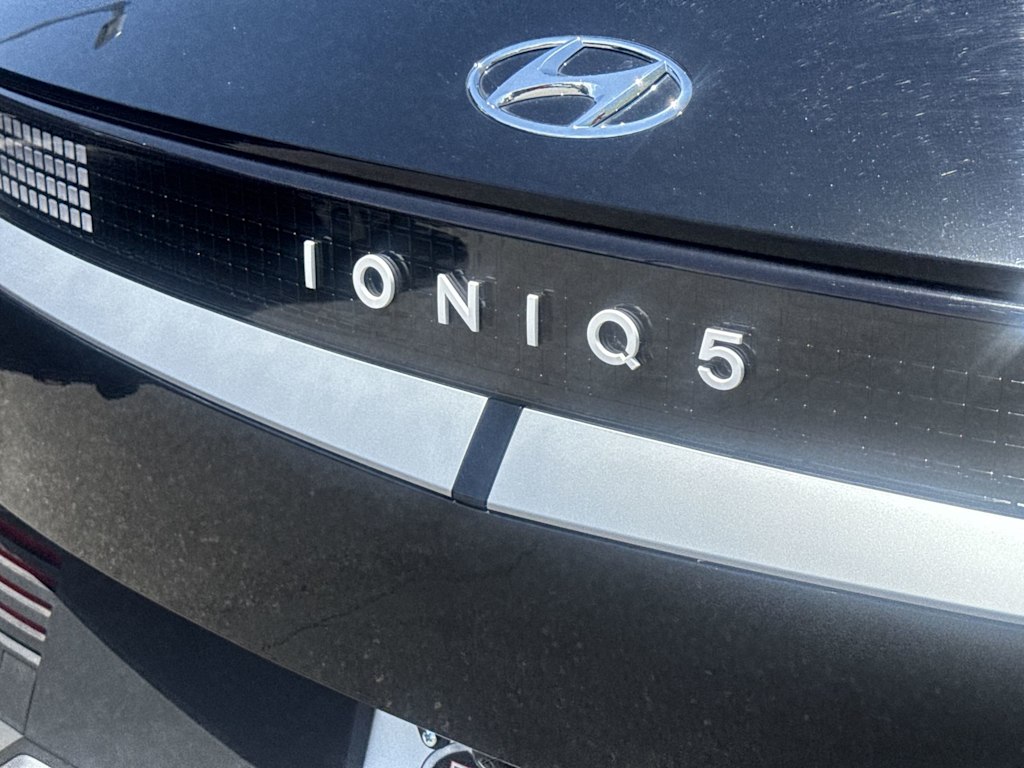 Thumbnail: 2023 Hyundai Ioniq 5 - 6