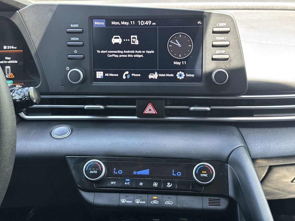 Thumbnail: 2023 Hyundai Elantra - 14