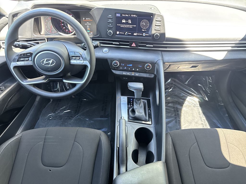 Thumbnail: 2023 Hyundai Elantra - 10