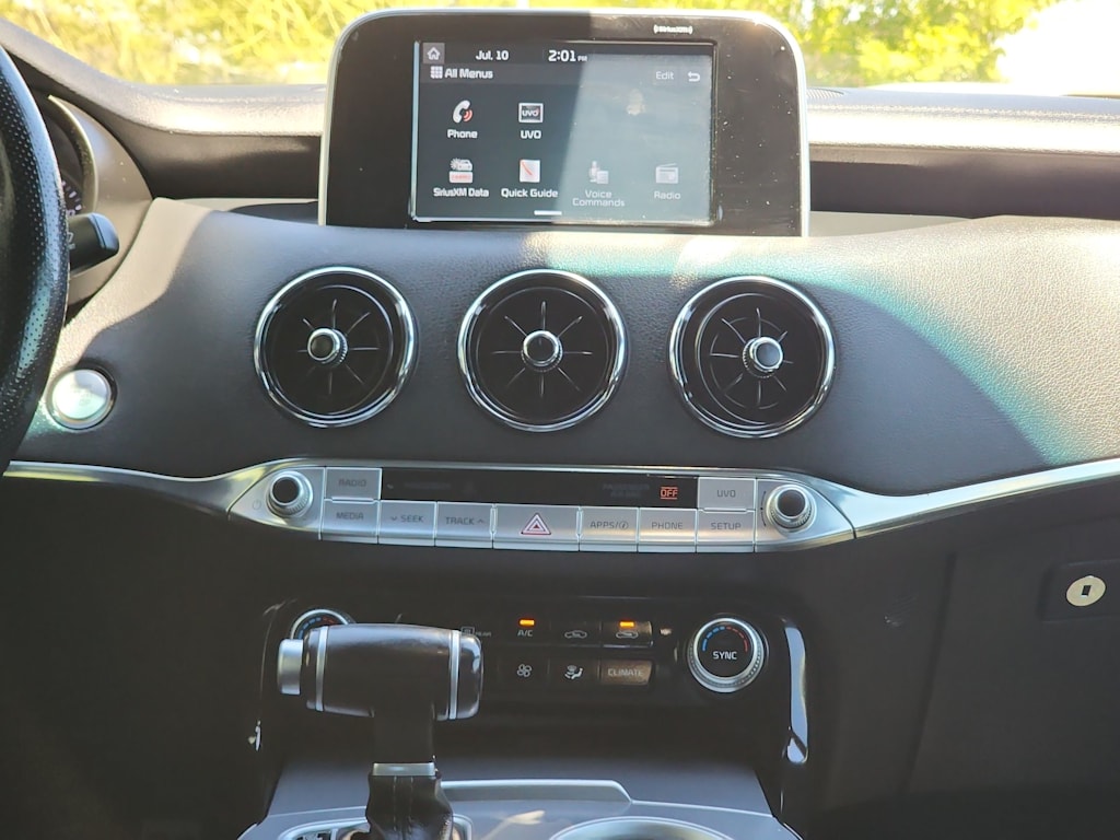 Thumbnail: 2019 Kia Stinger - 15