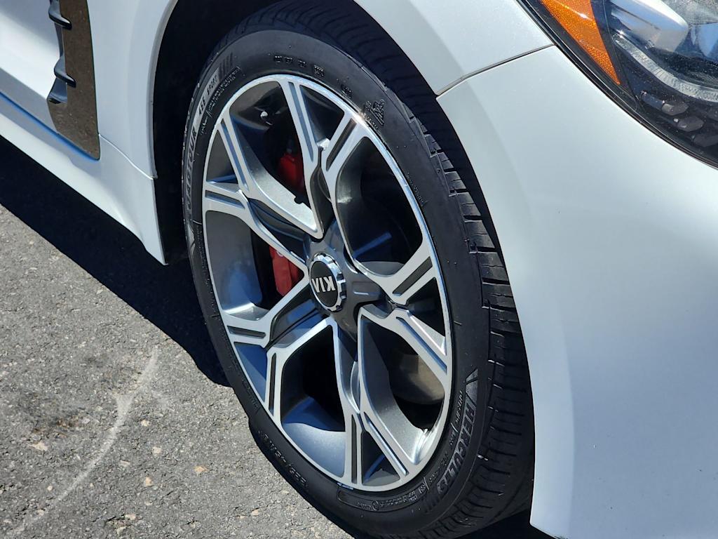 Thumbnail: 2019 Kia Stinger - 8