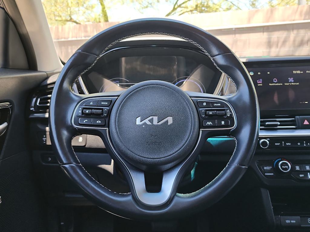 Thumbnail: 2022 Kia Niro - 14