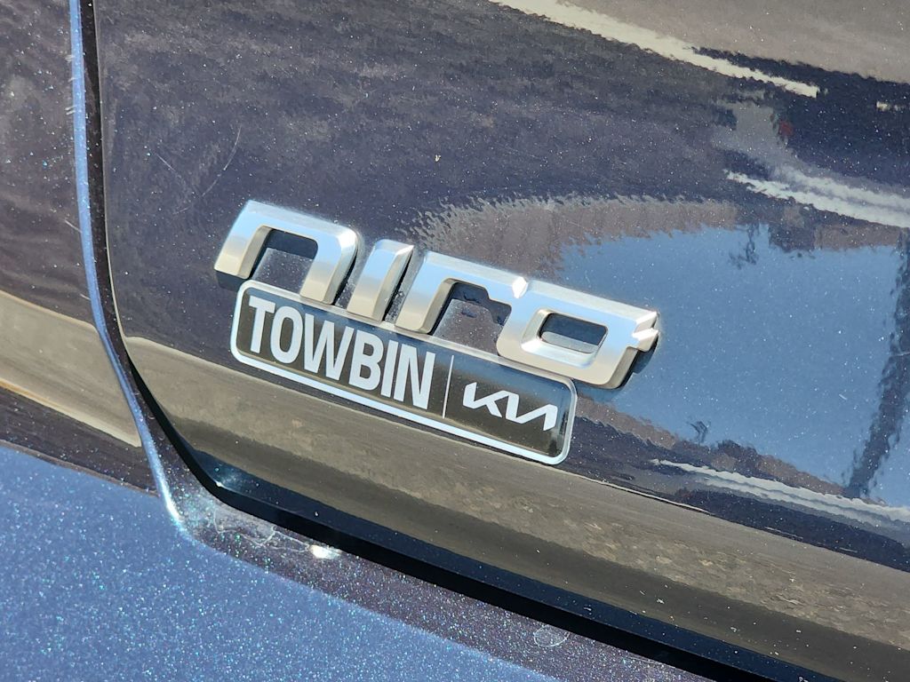 Thumbnail: 2022 Kia Niro - 7