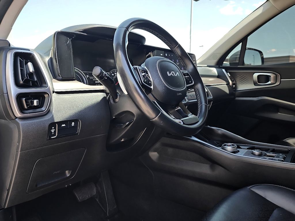 Thumbnail: 2022 Kia Sorento - 2