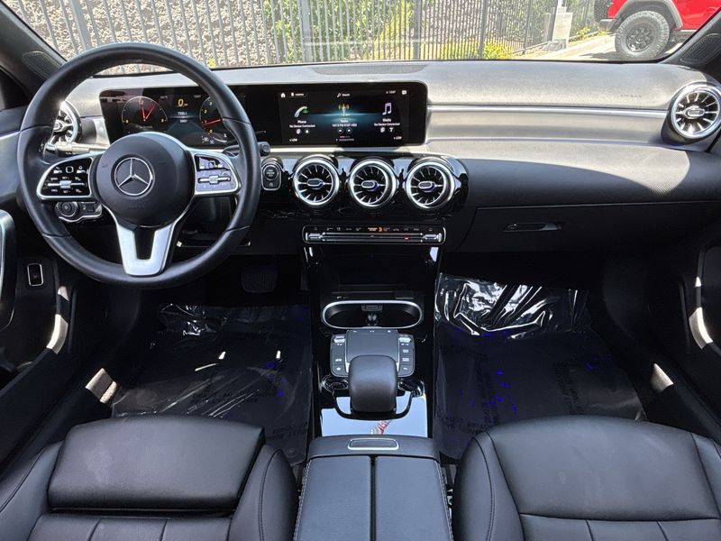Thumbnail: 2022 Mercedes-Benz A-Class - 10