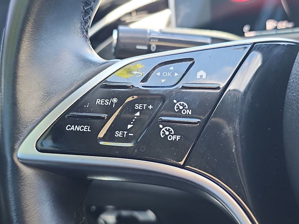 Thumbnail: 2024 Mercedes-Benz E-Class - 24