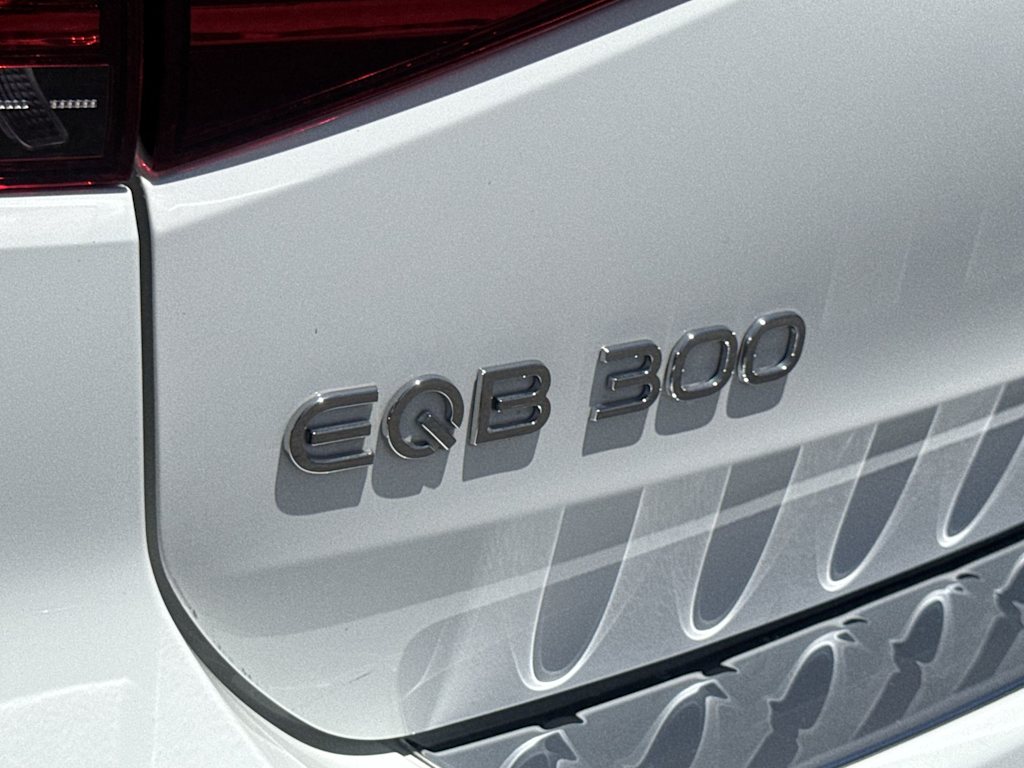 Thumbnail: 2023 Mercedes-Benz EQB - 6