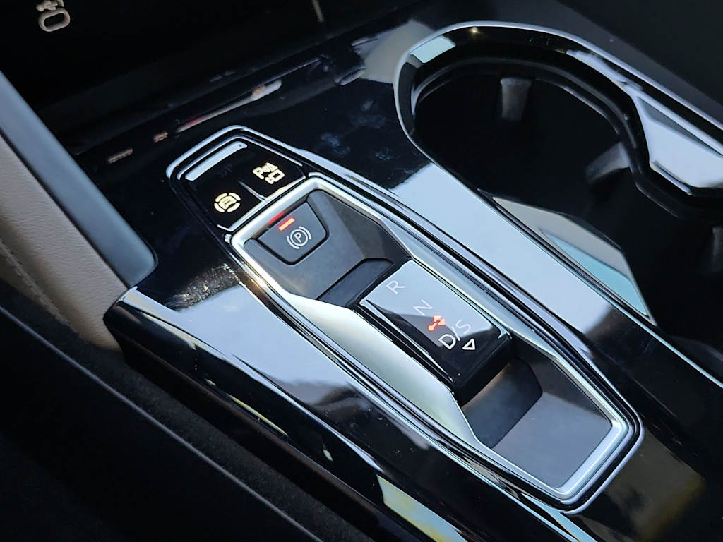 Thumbnail: 2025 Audi Q5 - 16