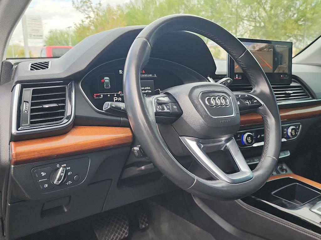 Thumbnail: 2021 Audi Q5 - 2