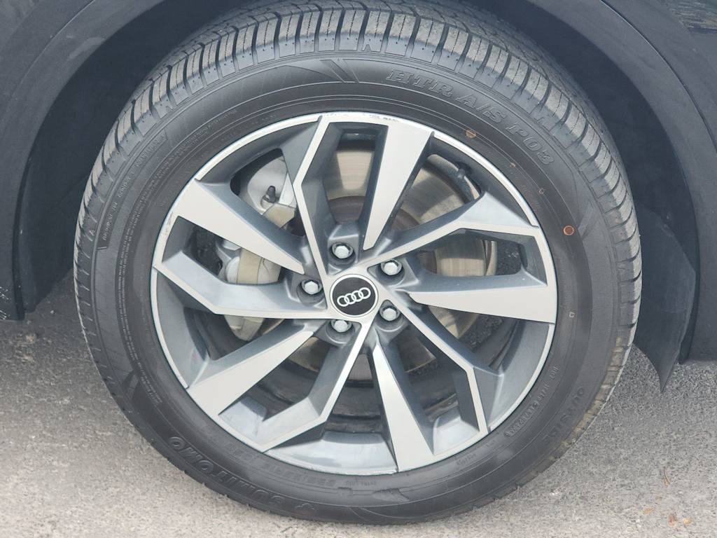 Thumbnail: 2021 Audi Q5 - 8