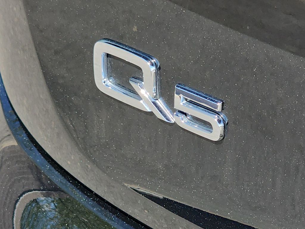 Thumbnail: 2023 Audi Q5 - 7