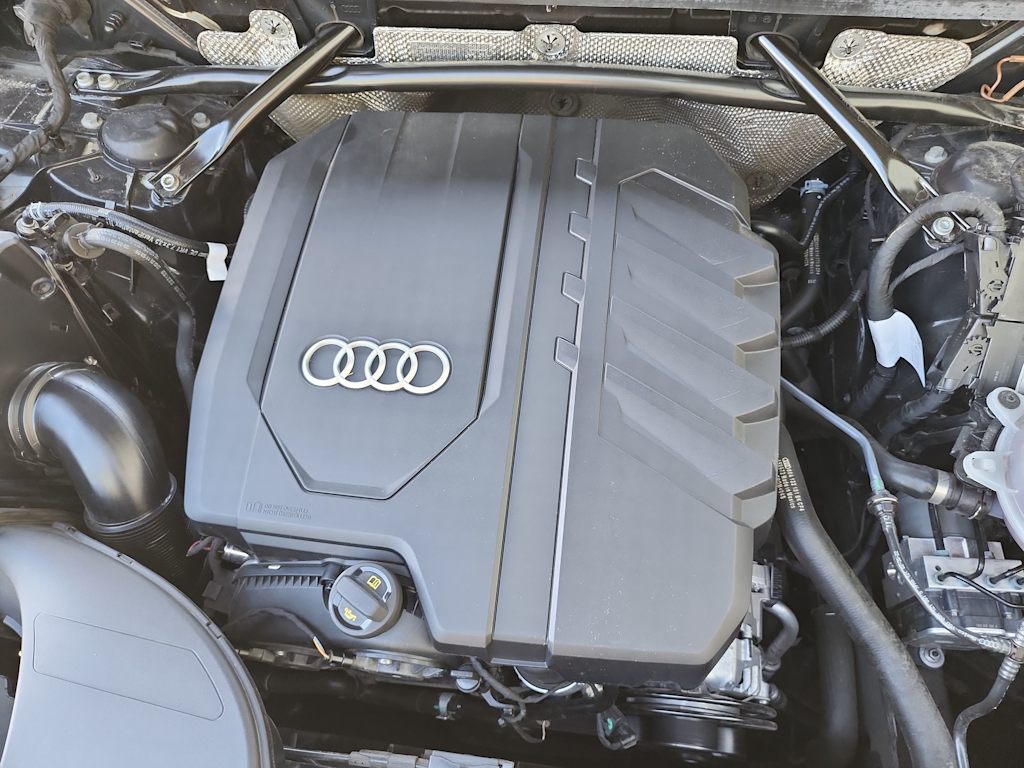 Thumbnail: 2023 Audi Q5 - 9