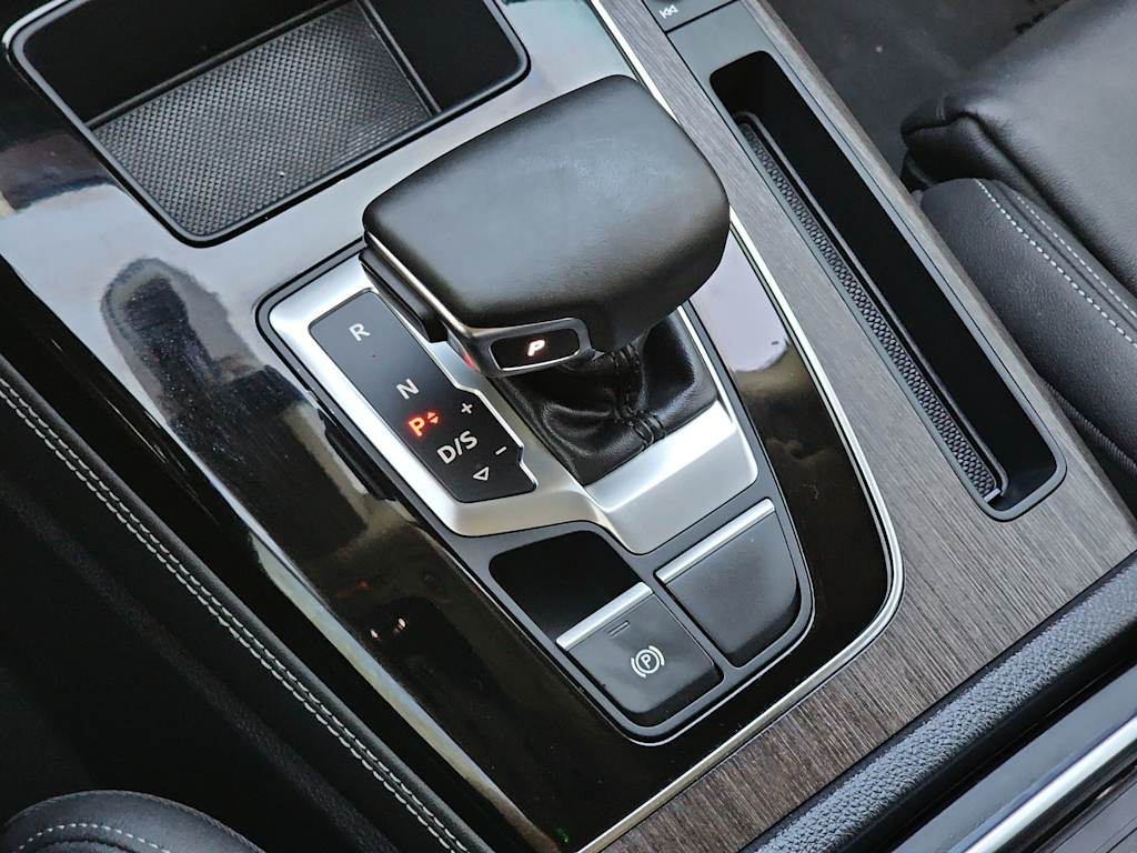 Thumbnail: 2023 Audi Q5 - 16