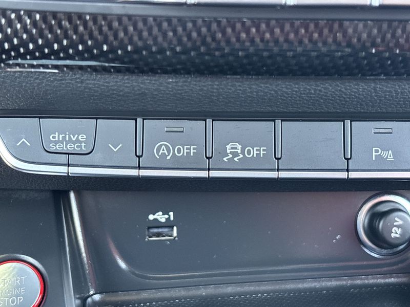 Thumbnail: 2023 Audi S4 - 27