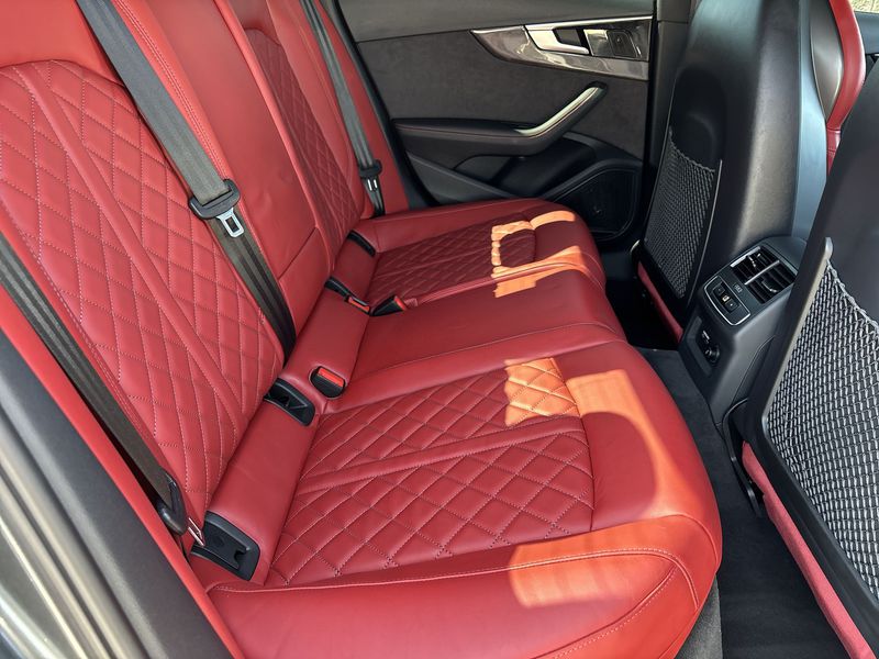 Thumbnail: 2023 Audi S4 - 13