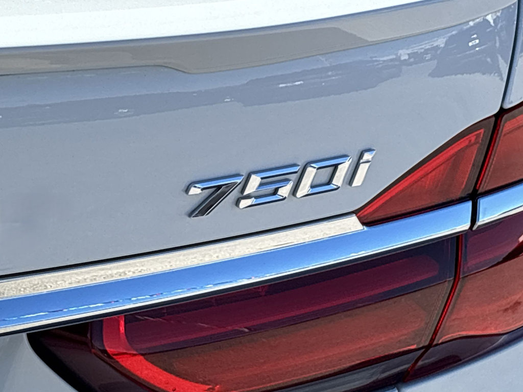 Thumbnail: 2018 BMW 7 Series - 7