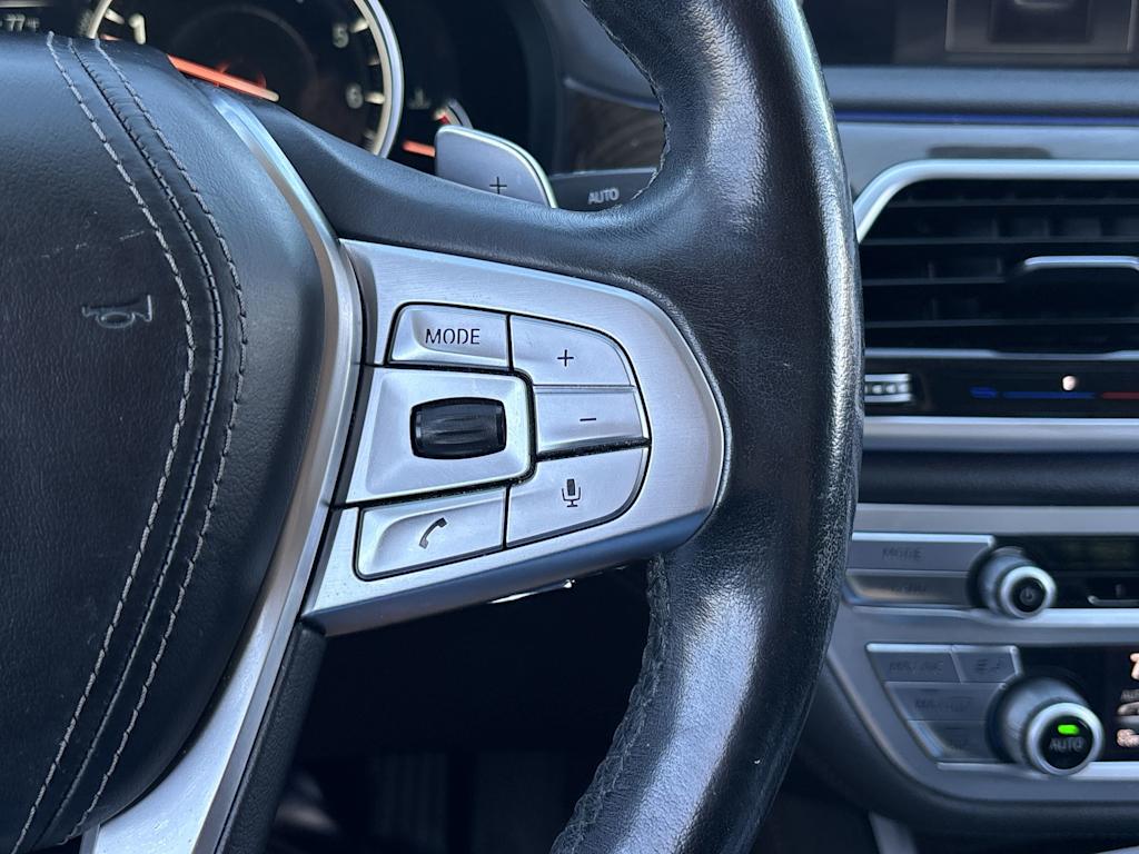 Thumbnail: 2018 BMW 7 Series - 28