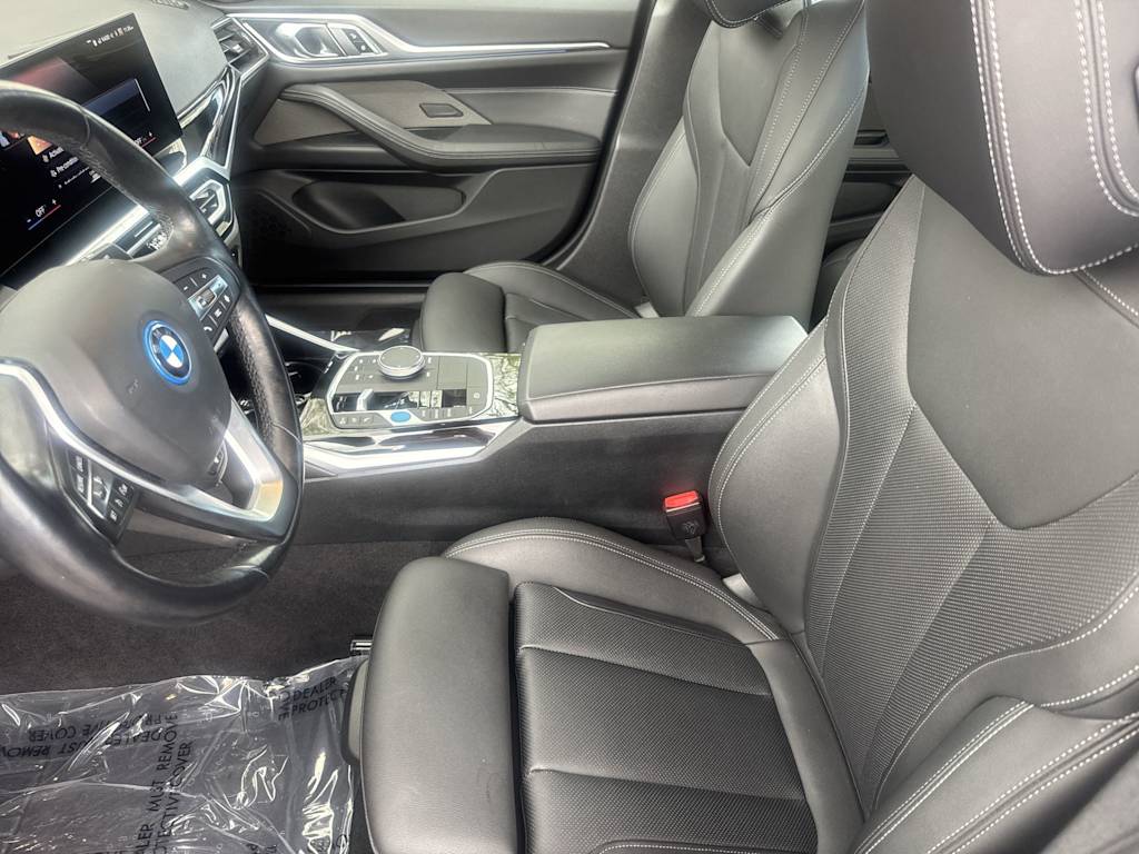 Thumbnail: 2023 BMW i4 - 10