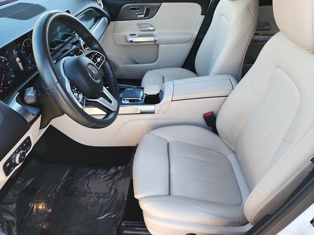 Thumbnail: 2020 Mercedes-Benz GLB - 11