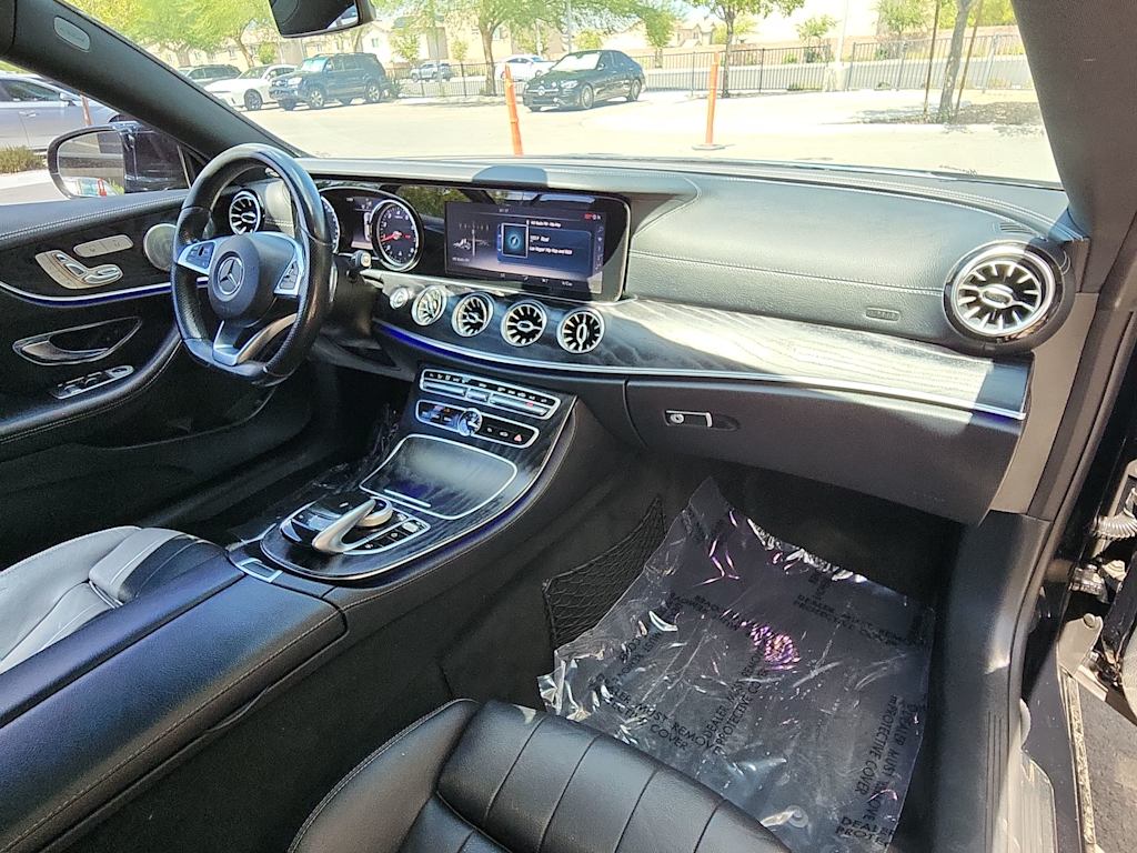 Thumbnail: 2018 Mercedes-Benz E-Class - 8