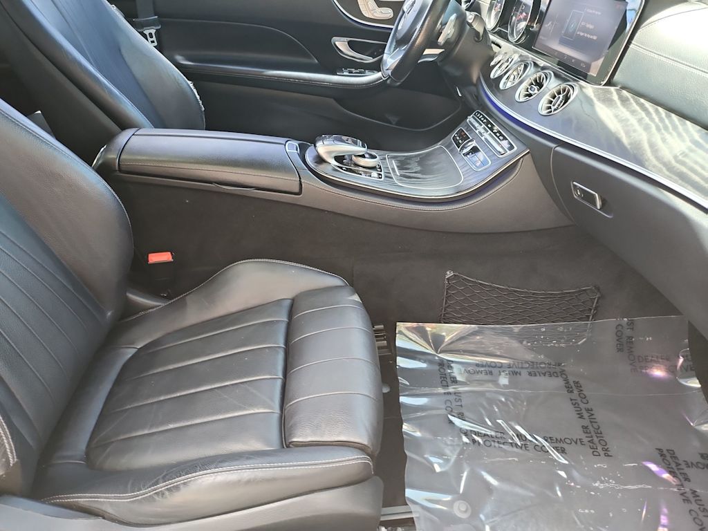 Thumbnail: 2018 Mercedes-Benz E-Class - 21
