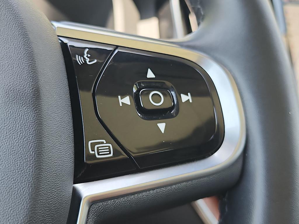 Thumbnail: 2024 Volvo XC60 - 28