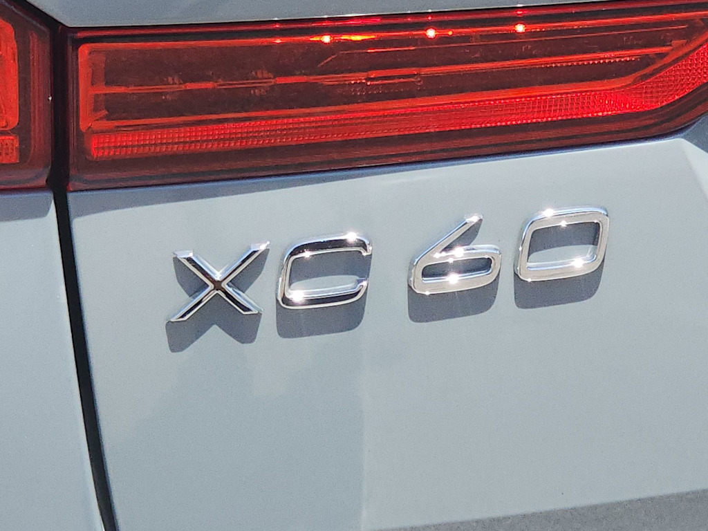 Thumbnail: 2024 Volvo XC60 - 7