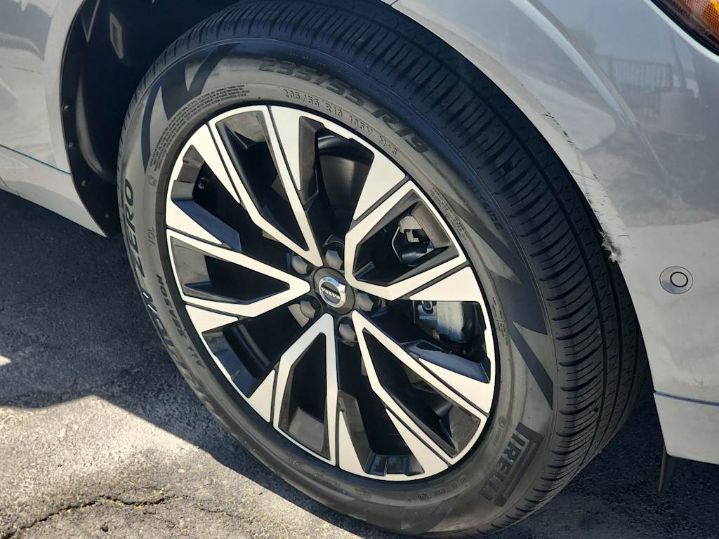 Thumbnail: 2024 Volvo XC60 - 8