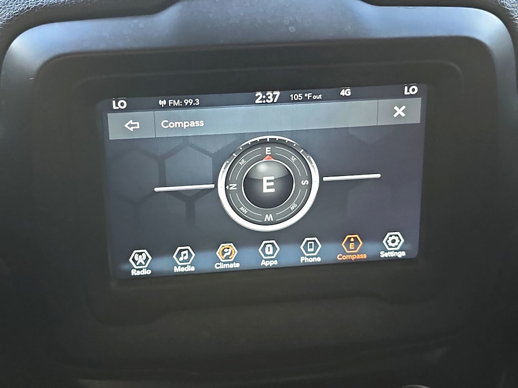 Thumbnail: 2020 Jeep Renegade - 27