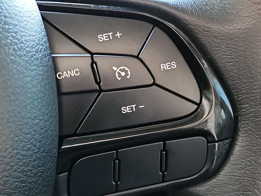 Thumbnail: 2020 Jeep Renegade - 29