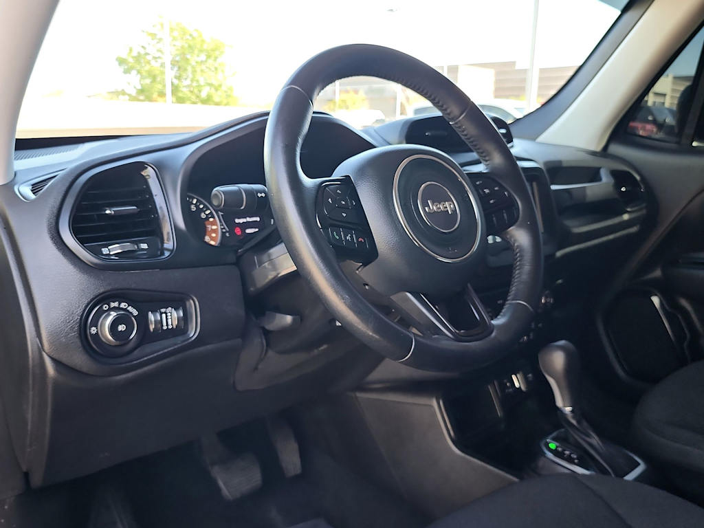 Thumbnail: 2020 Jeep Renegade - 2