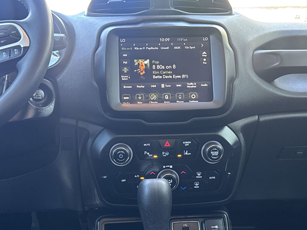 Thumbnail: 2021 Jeep Renegade - 15