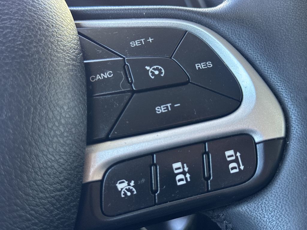Thumbnail: 2021 Jeep Renegade - 27