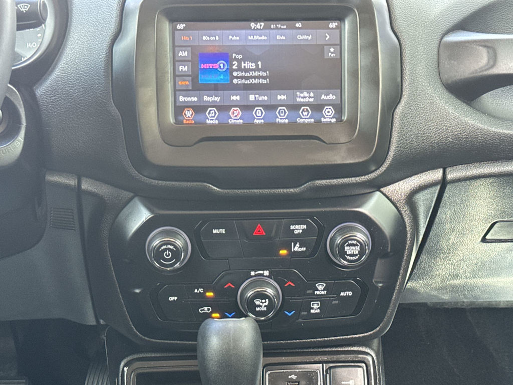 Thumbnail: 2021 Jeep Renegade - 14