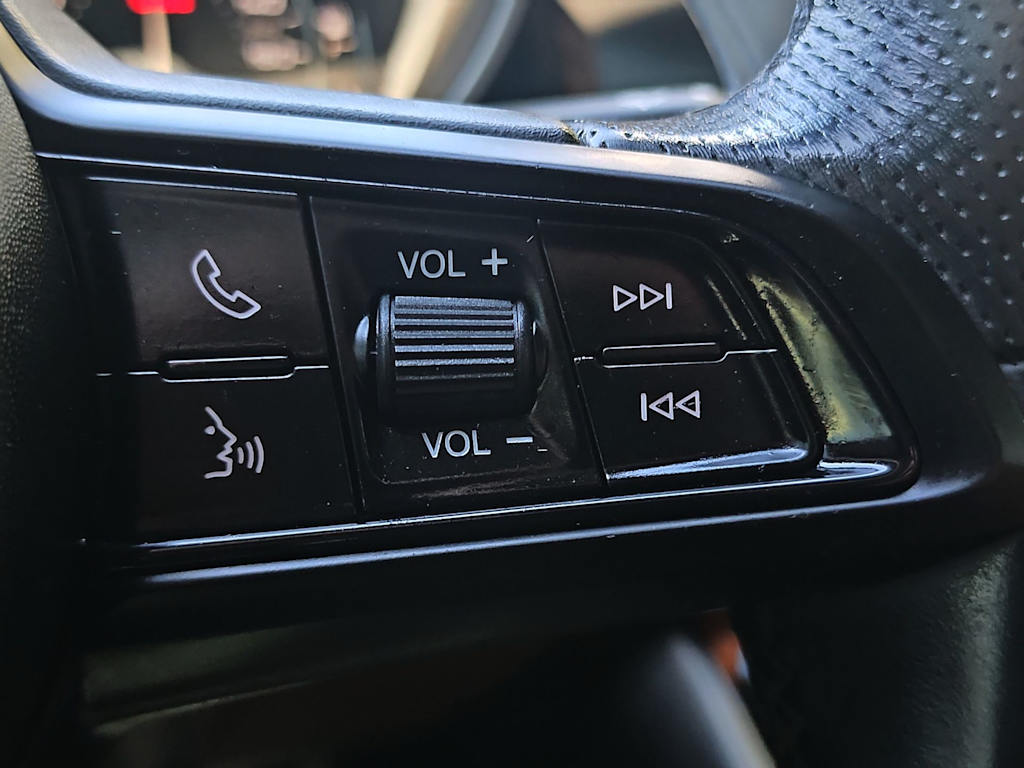 Thumbnail: 2021 Alfa Romeo Giulia - 24
