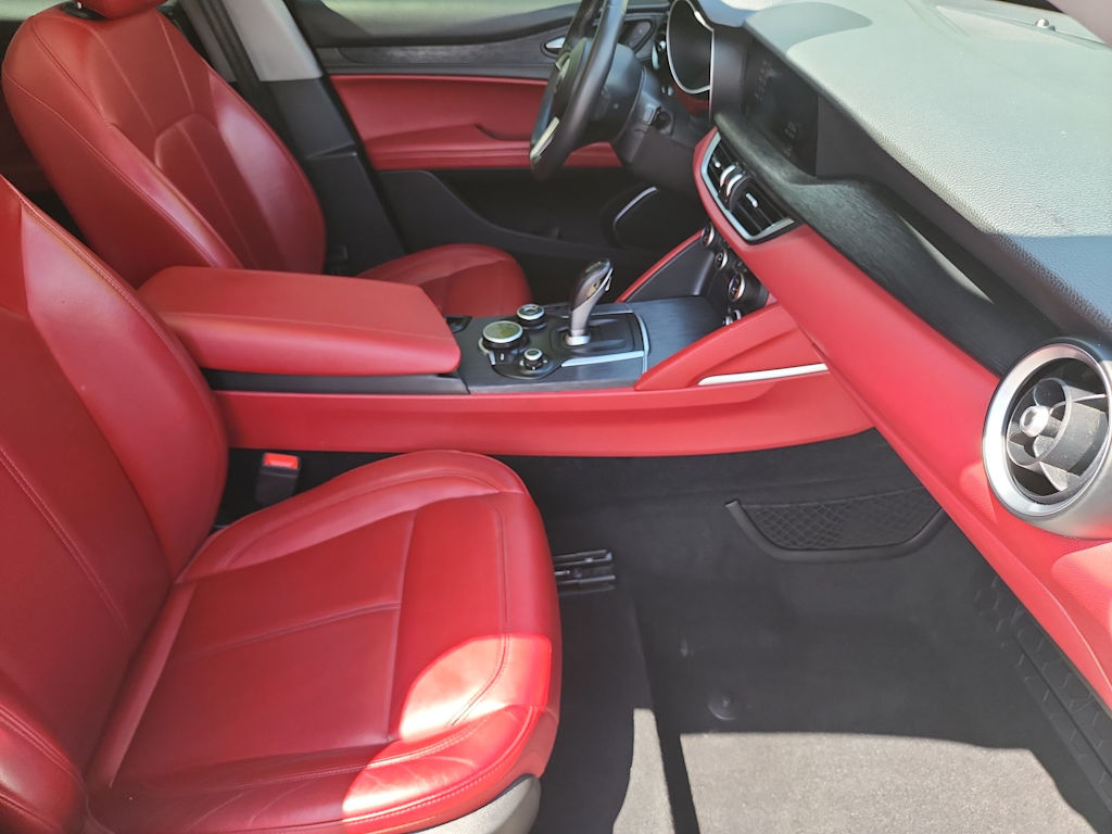Thumbnail: 2019 Alfa Romeo Stelvio - 12