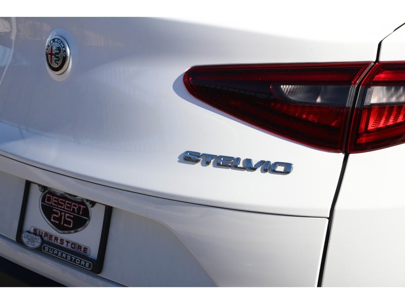 2019 Alfa Romeo Stelvio Ti Sport 22