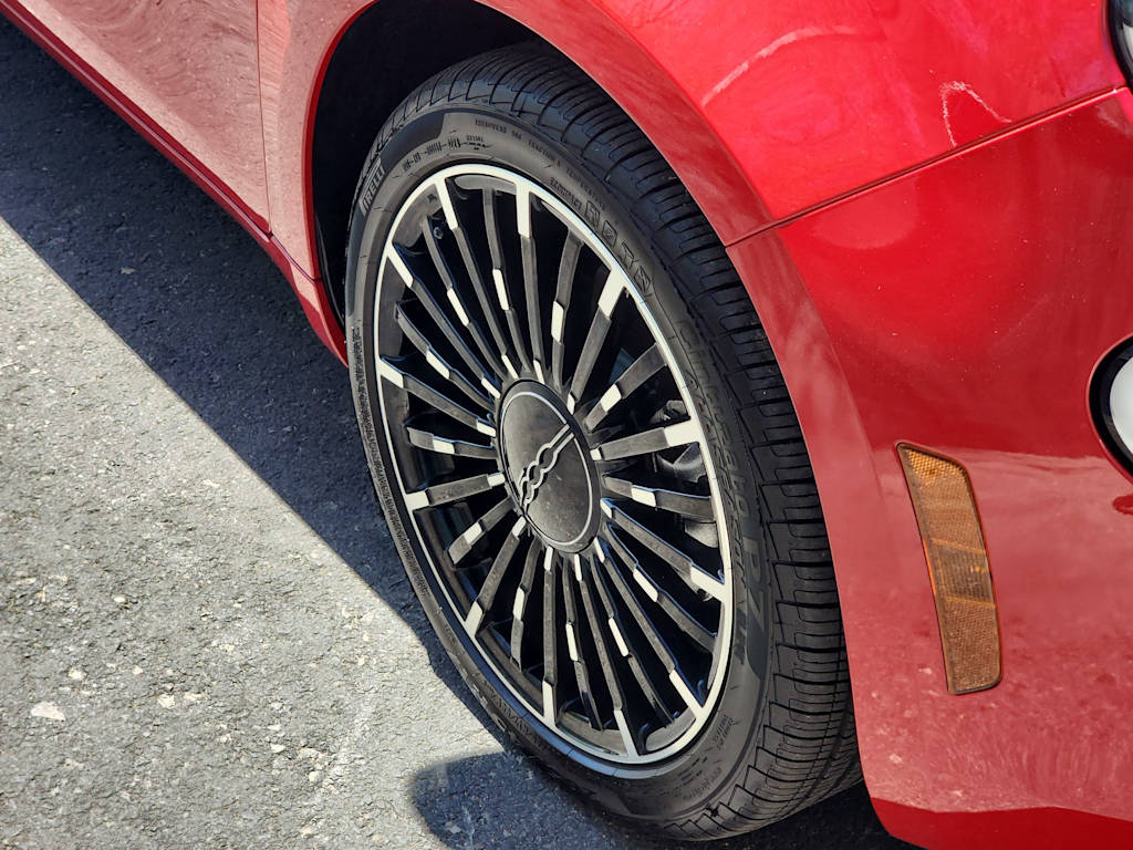 Thumbnail: 2024 Fiat 500e - 8