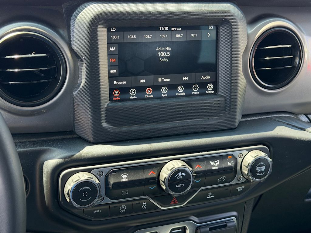 Thumbnail: 2021 Jeep Wrangler - 24