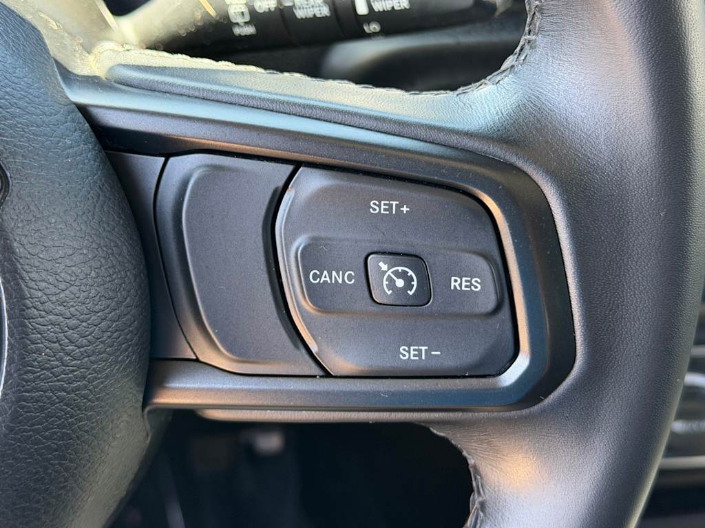 Thumbnail: 2021 Jeep Wrangler - 23